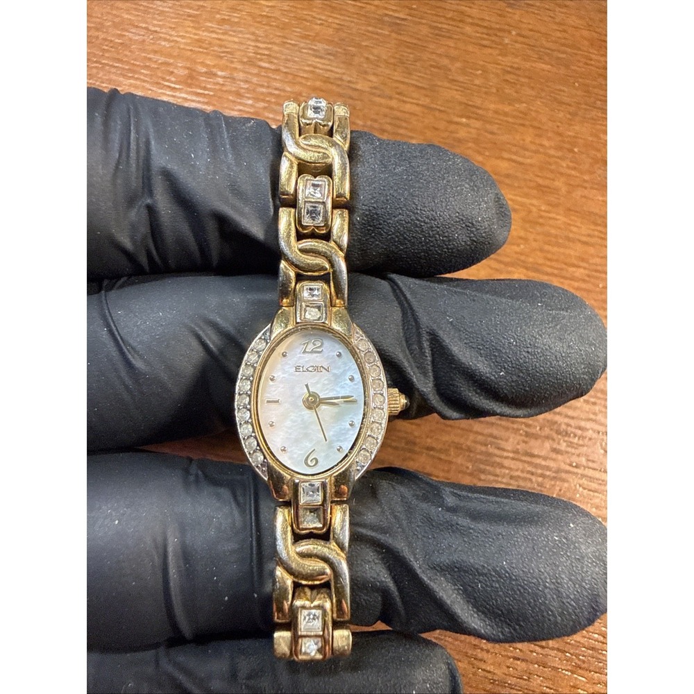 Rare 1970's Vtg ELGIN Mother Of Pearl EG125 Woman's Watch New Battery